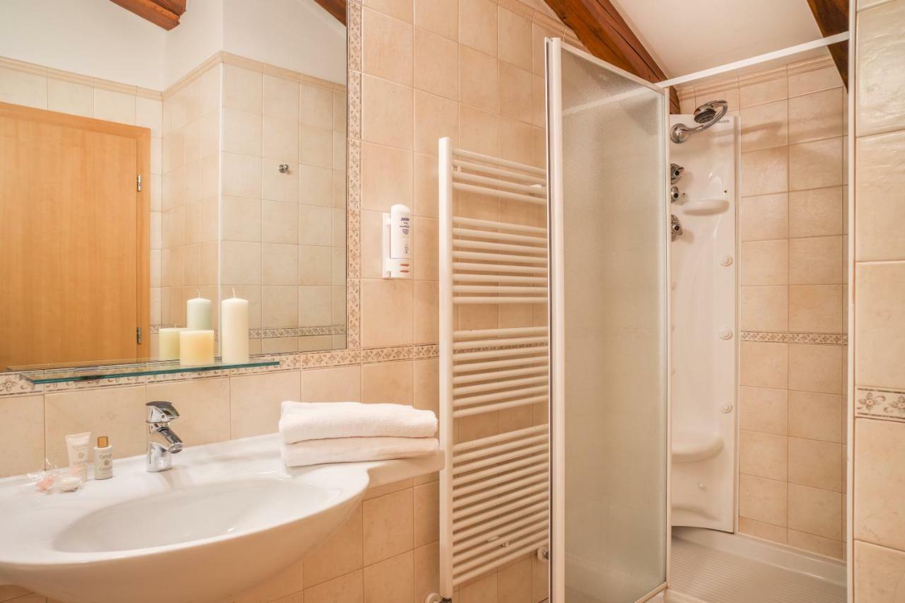 Hotel Rosa Alpina Андало Экстерьер фото